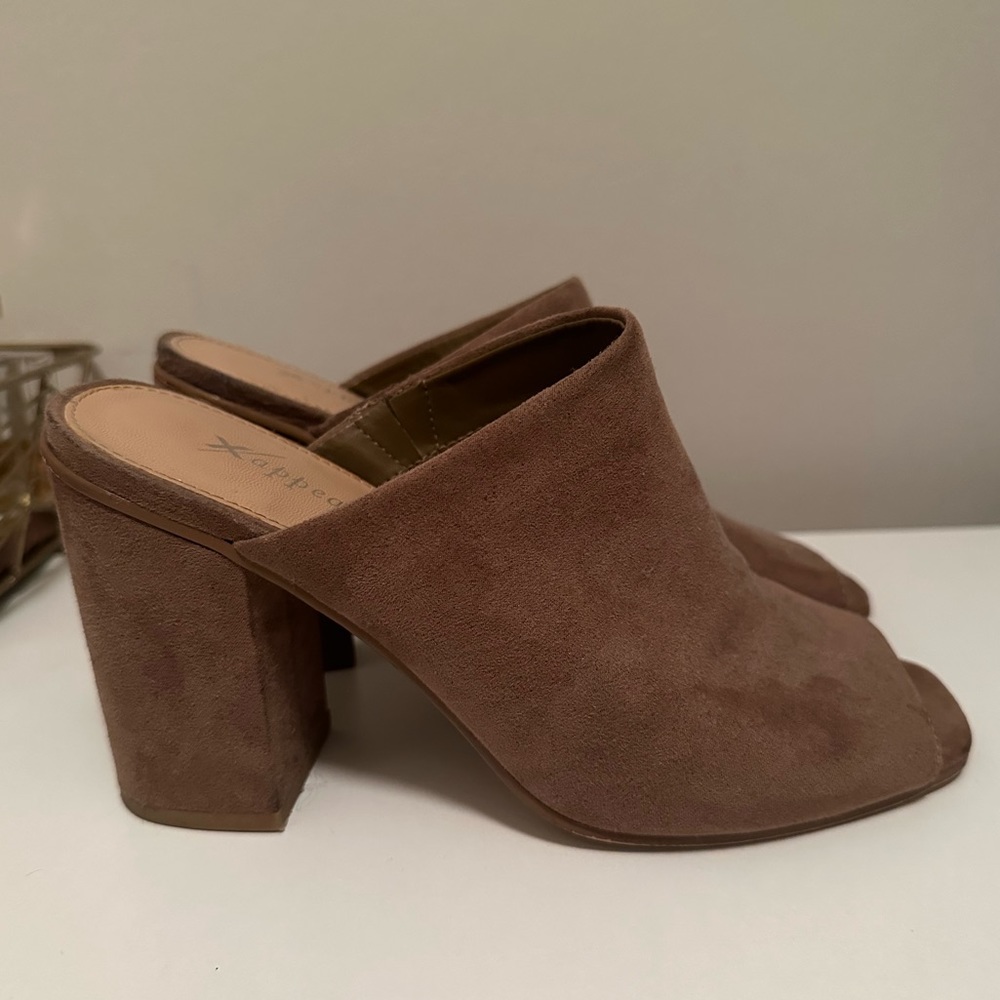 Suede mules